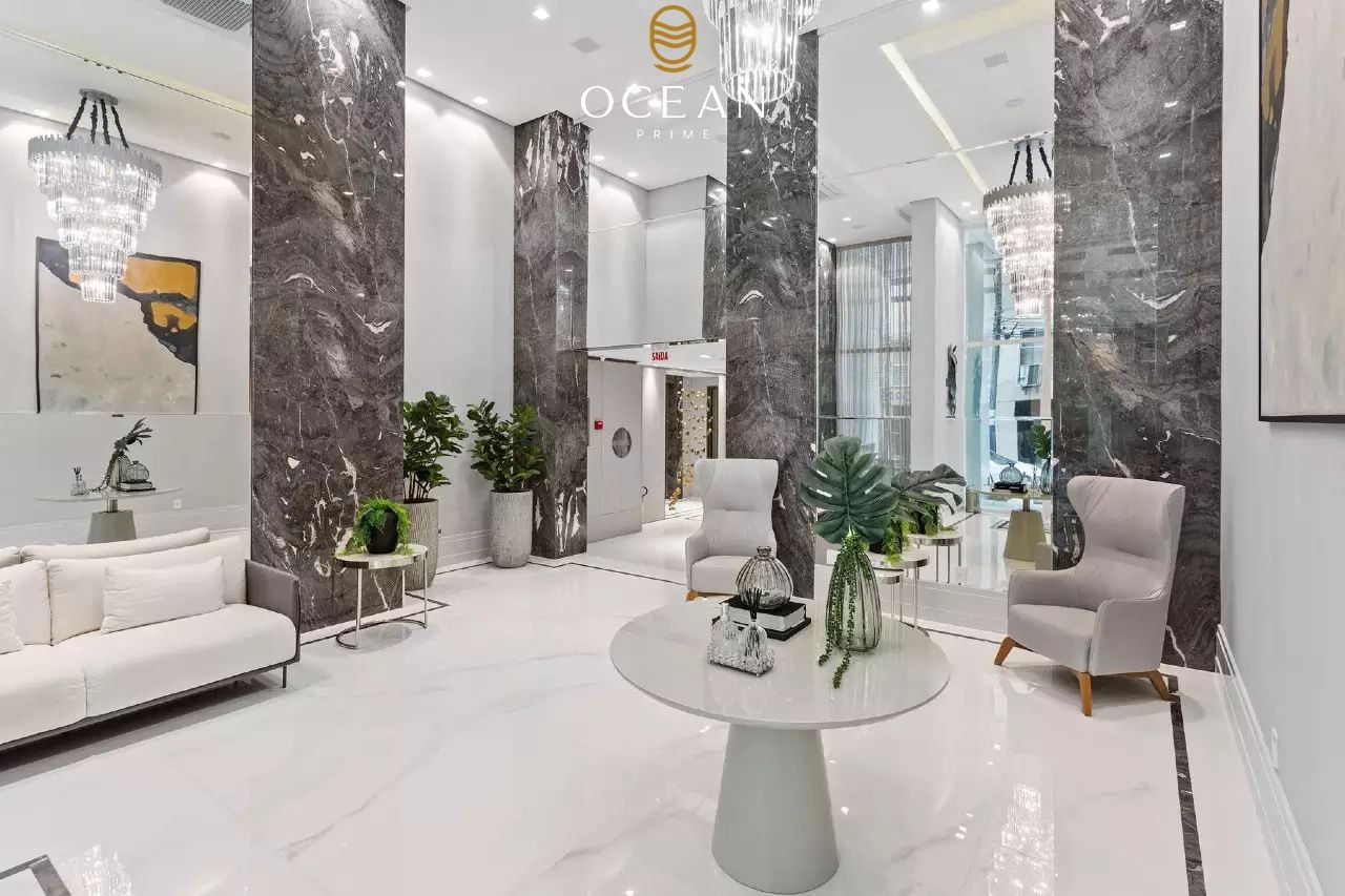 Apartamento à venda em Balneário Camboriú no Edificio Eleganza Tower