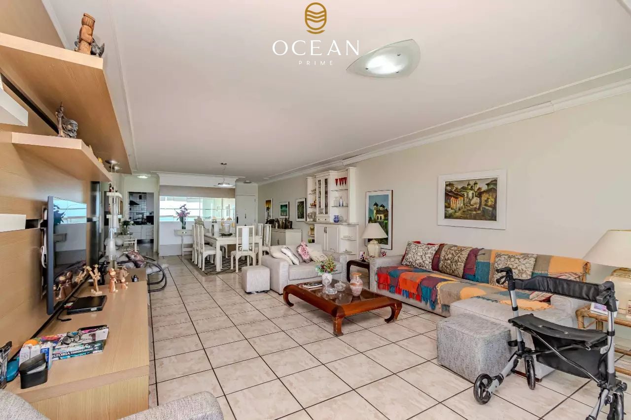 Apartamento à venda no Frente Mar: